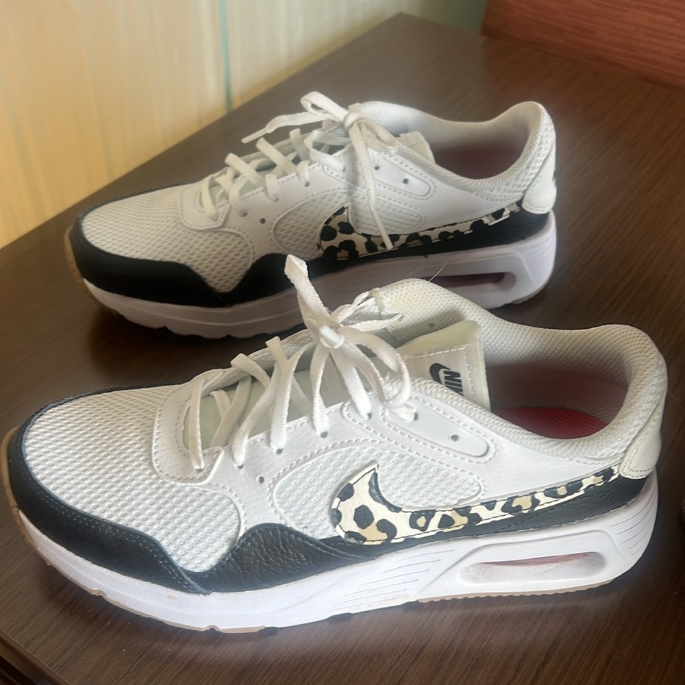 Excellent condition Women’s Nike Air Max SC